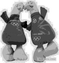 Талисманы Игр XXVIII Олимпиады 2004 (Афины) — куклы Аполло и Афины.