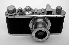 Одна из первых камер Leica.