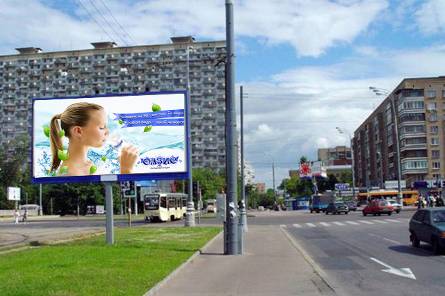 Наружная реклама питьевой воды «Оазис».
