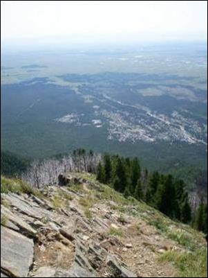Вид с вершины г. Пик Любви (фото автора, 2010 г.).